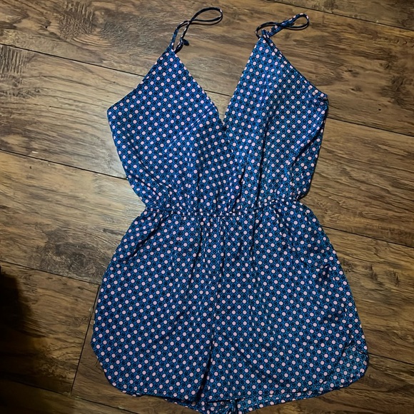 Romper - Picture 1 of 1